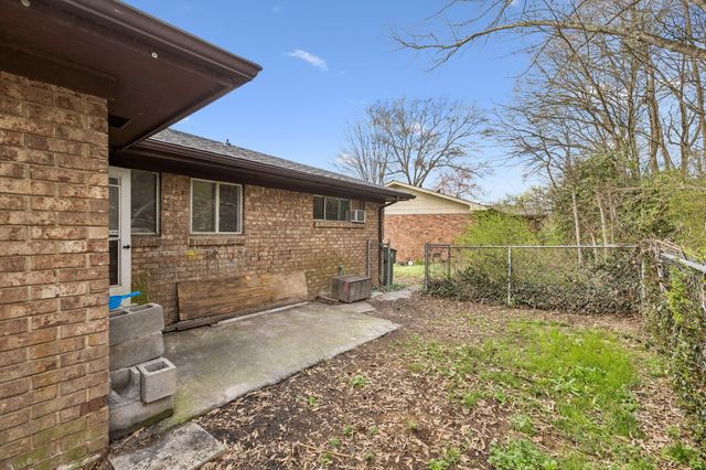 1215 Gadd Road A & B, Hixson, TN 37343