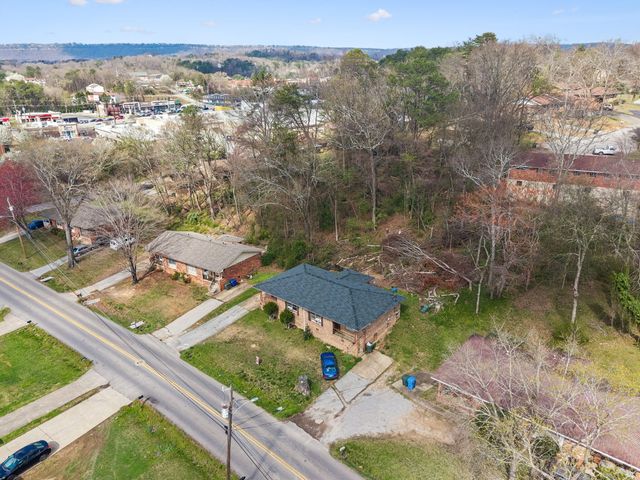 1215 Gadd Road A & B, Hixson, TN 37343