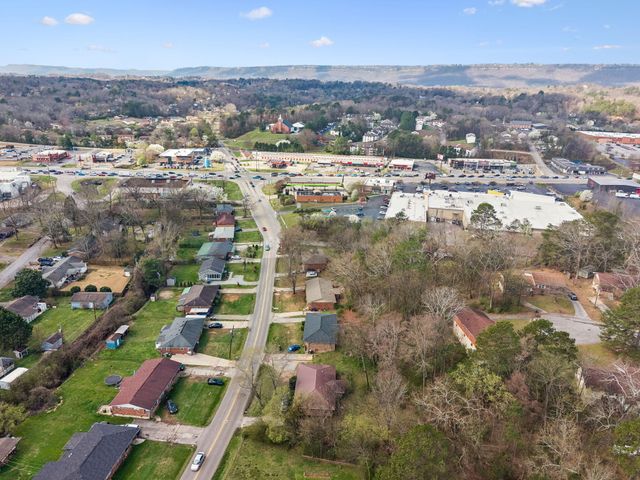 1215 Gadd Road A & B, Hixson, TN 37343