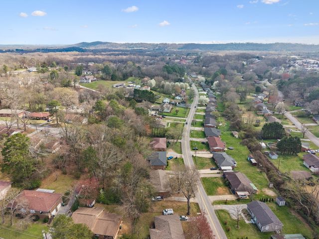 1215 Gadd Road A & B, Hixson, TN 37343