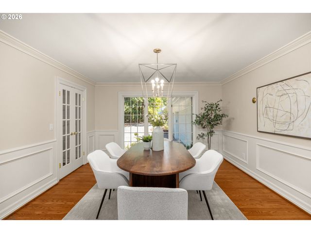711 KENOLA Ct, Lake Oswego, OR 97034