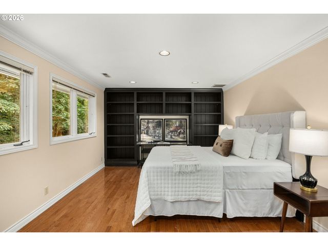 711 KENOLA Ct, Lake Oswego, OR 97034