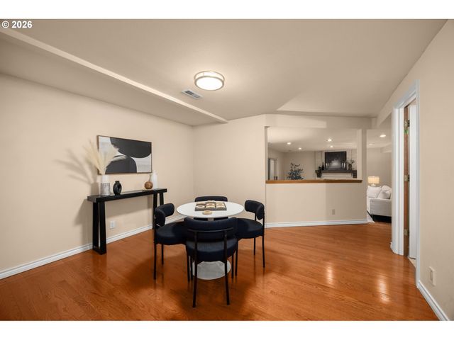 711 KENOLA Ct, Lake Oswego, OR 97034