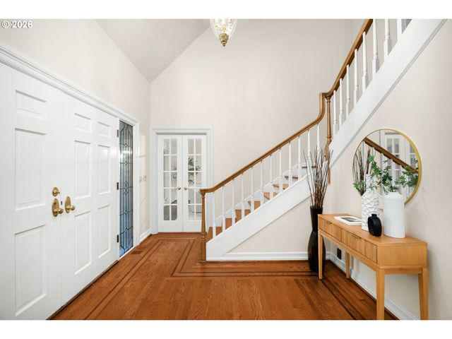 711 KENOLA Ct, Lake Oswego, OR 97034