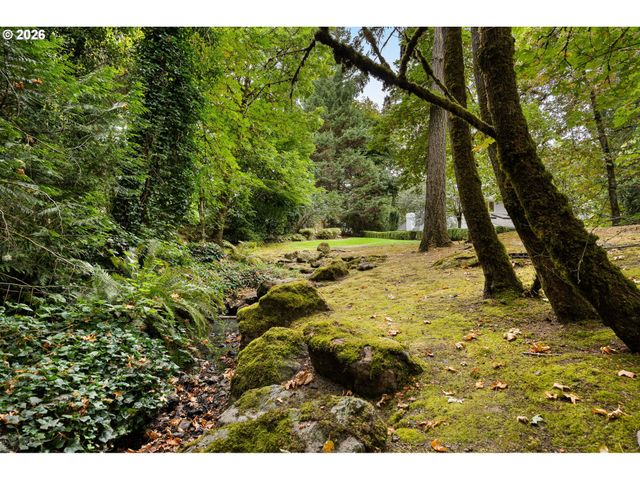 711 KENOLA Ct, Lake Oswego, OR 97034