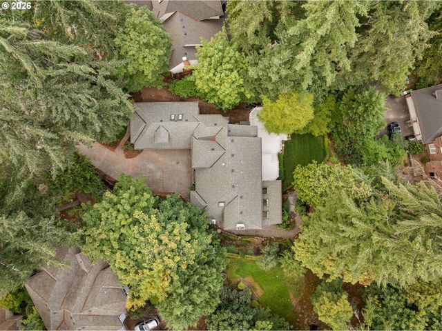 711 KENOLA Ct, Lake Oswego, OR 97034