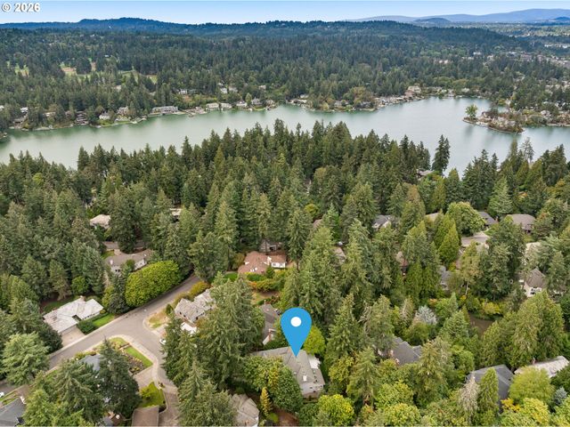711 KENOLA Ct, Lake Oswego, OR 97034