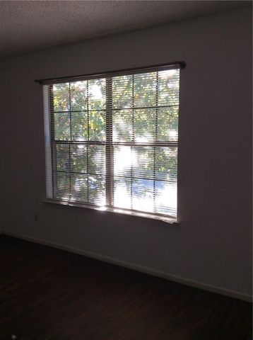 852 W Collins Street, Denton, TX 76201