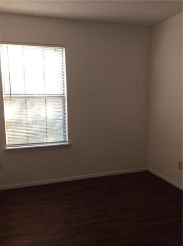 852 W Collins Street, Denton, TX 76201