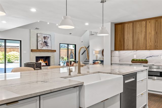 4441 Hockaday Drive, Dallas, TX 75229