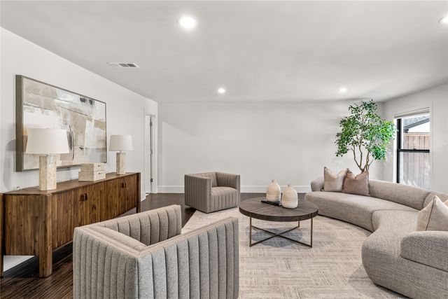 4441 Hockaday Drive, Dallas, TX 75229