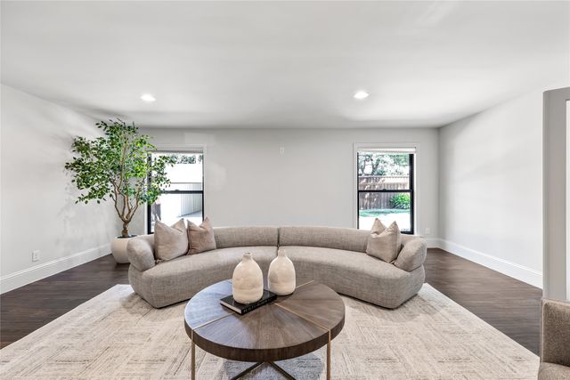 4441 Hockaday Drive, Dallas, TX 75229