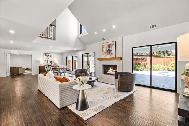 4441 Hockaday Drive, Dallas, TX 75229