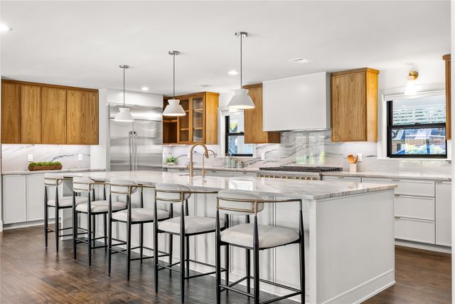 4441 Hockaday Drive, Dallas, TX 75229