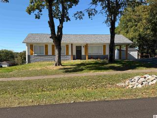 411 Walnut Street, Kuttawa, KY 42055