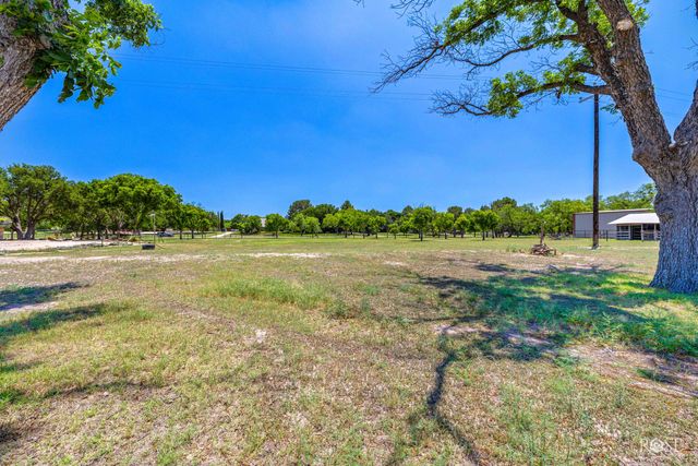 6402 Chalimar Road, San Angelo, TX 76904
