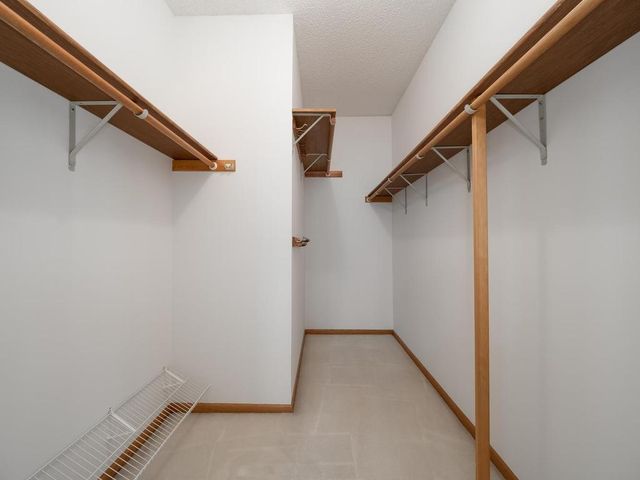 1523 Wellington Way, Eagan, MN 55122