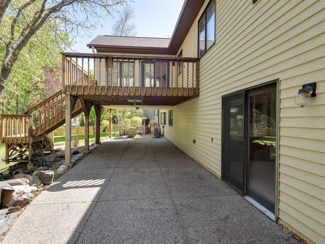 1523 Wellington Way, Eagan, MN 55122