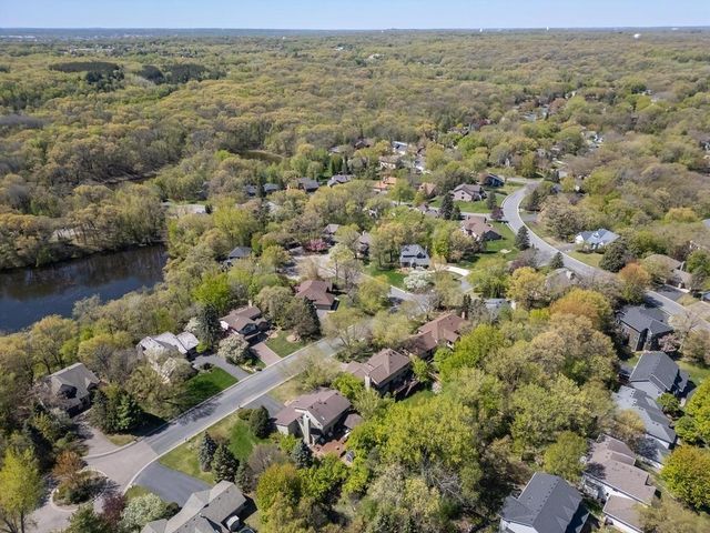1523 Wellington Way, Eagan, MN 55122
