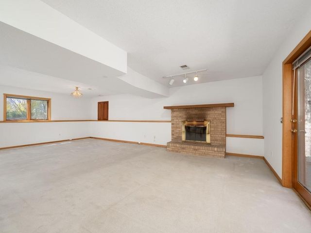 1523 Wellington Way, Eagan, MN 55122