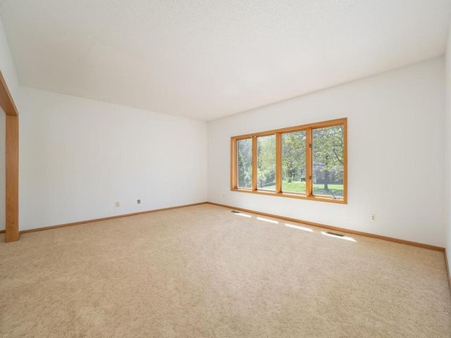 1523 Wellington Way, Eagan, MN 55122