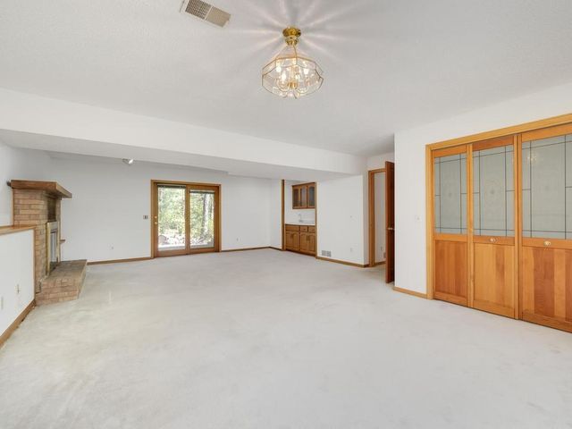 1523 Wellington Way, Eagan, MN 55122