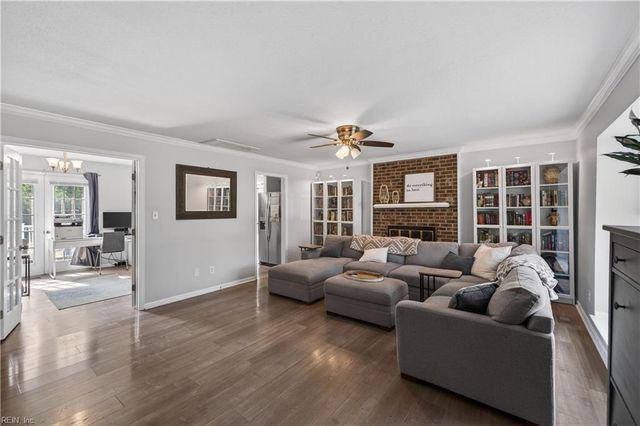 804 Erik Paul DR, Chesapeake, VA 23322