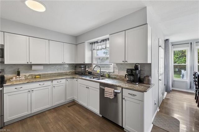 804 Erik Paul DR, Chesapeake, VA 23322