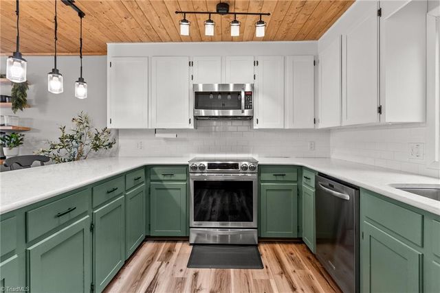 971 Ridge Road, Glade Valley, NC 28627