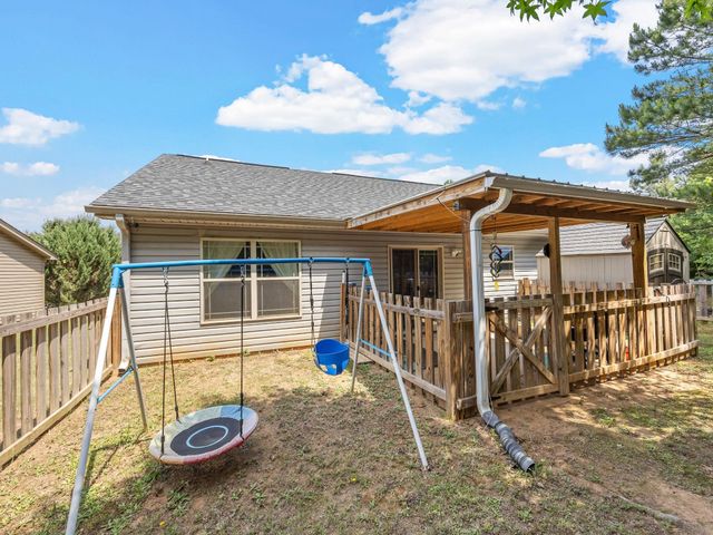 618 Chastine Drive, Spartanburg, SC 29301