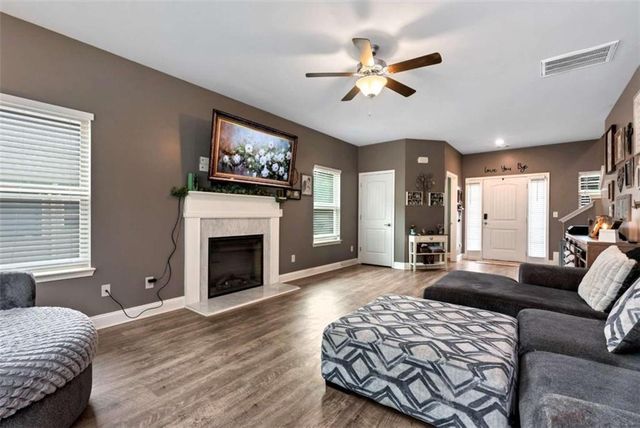 447 Brooks Village Drive, Pendergrass, GA 30567