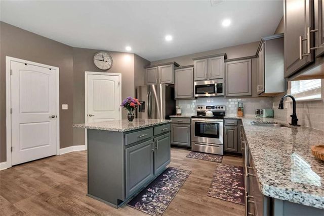 447 Brooks Village Drive, Pendergrass, GA 30567