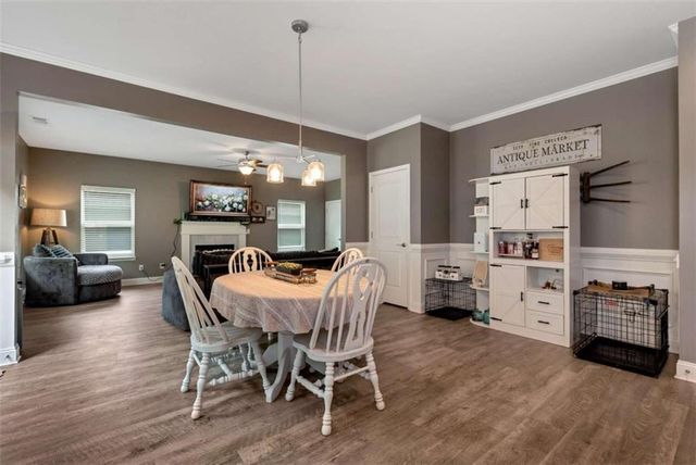 447 Brooks Village Drive, Pendergrass, GA 30567
