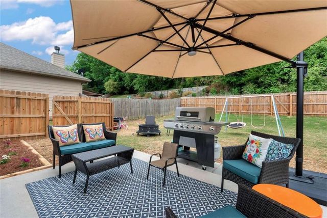 447 Brooks Village Drive, Pendergrass, GA 30567