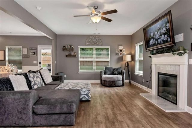 447 Brooks Village Drive, Pendergrass, GA 30567