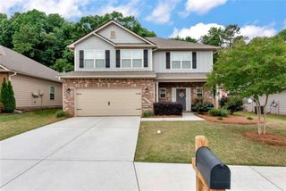 447 Brooks Village Drive, Pendergrass, GA 30567