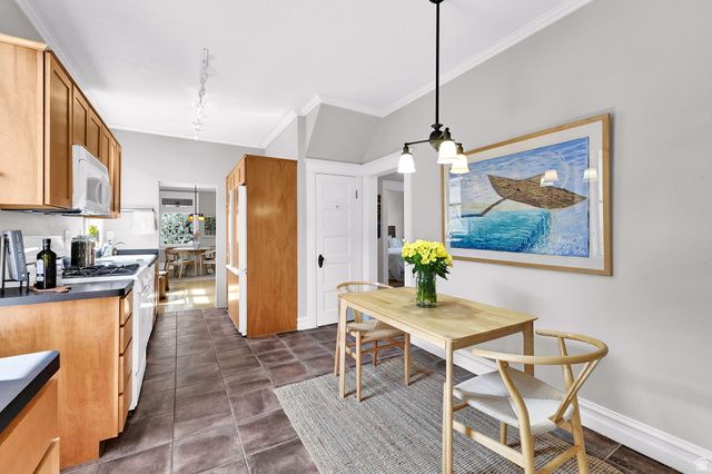 943 S MCCLELLAND ST, Salt Lake City, UT 84105