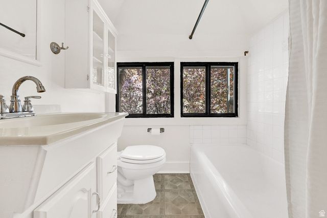 943 S MCCLELLAND ST, Salt Lake City, UT 84105