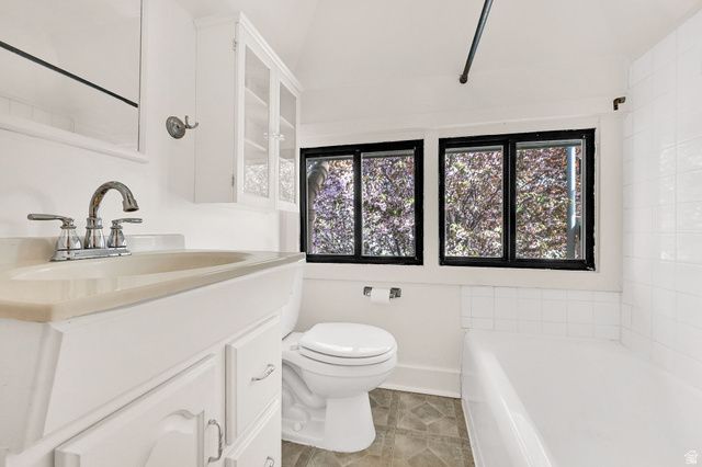 943 S MCCLELLAND ST, Salt Lake City, UT 84105