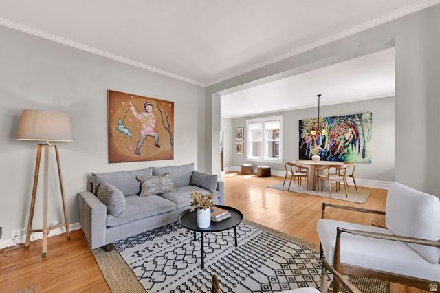 943 S MCCLELLAND ST, Salt Lake City, UT 84105