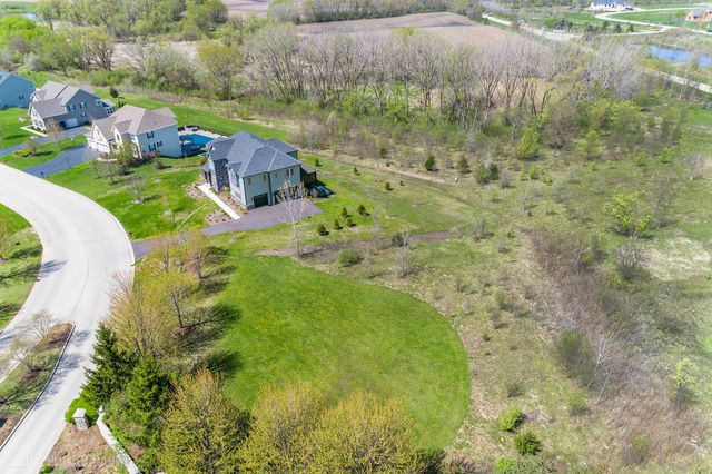6475 Woodland Hills Drive, Lakewood, IL 60014