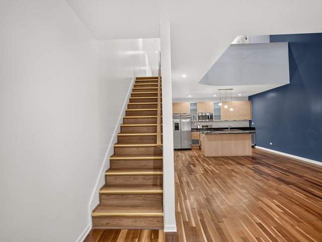 4322 S Berkeley Avenue 2, Chicago, IL 60653