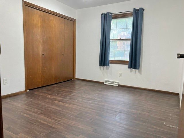 1219 Royal Oaks Drive, Davenport, IA 52806
