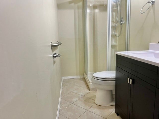 1219 Royal Oaks Drive, Davenport, IA 52806