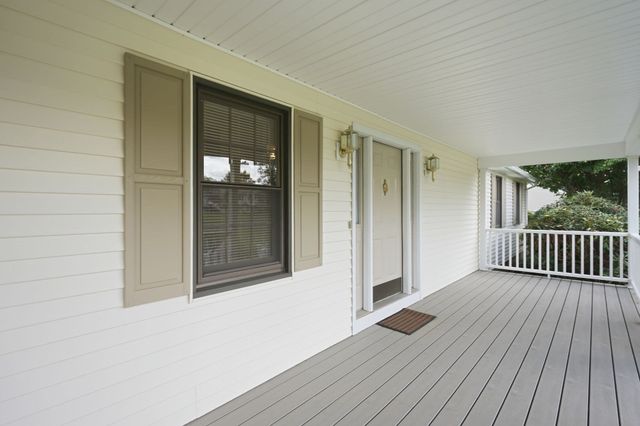 31 Deborah Lane, Westfield, MA 01085