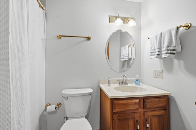 31 Deborah Lane, Westfield, MA 01085