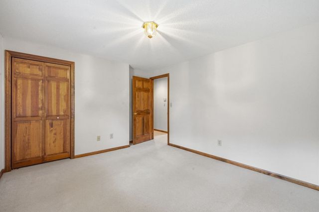 31 Deborah Lane, Westfield, MA 01085