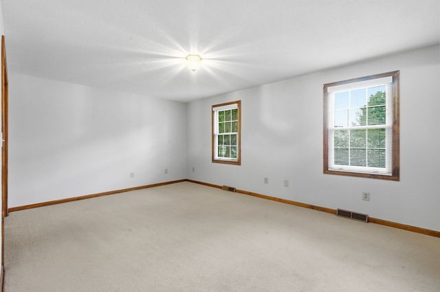 31 Deborah Lane, Westfield, MA 01085