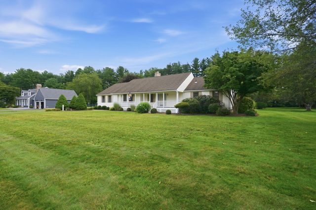 31 Deborah Lane, Westfield, MA 01085