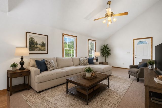31 Deborah Lane, Westfield, MA 01085